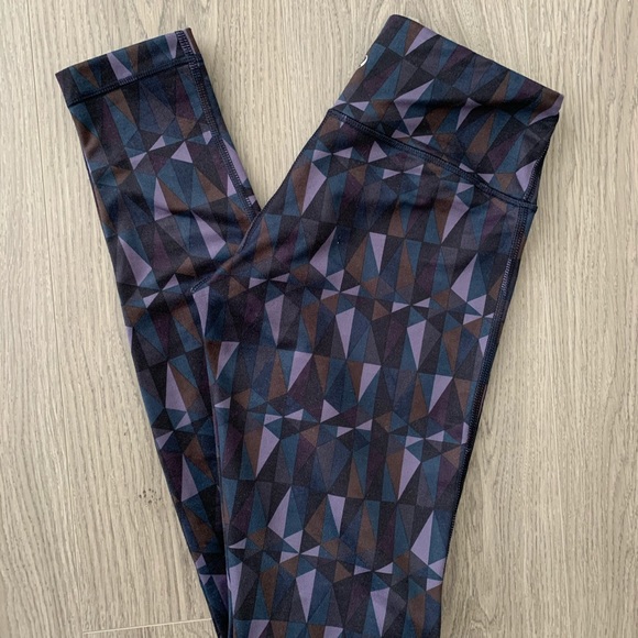 Lululemon yoga pants - size 4 - Picture 1 of 6